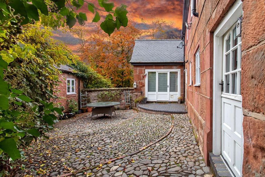 Pear Tree Cottage Courtyard Shrewsbury Exterior photo