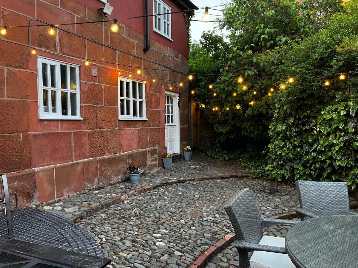 Pear Tree Cottage Courtyard Shrewsbury Exterior photo