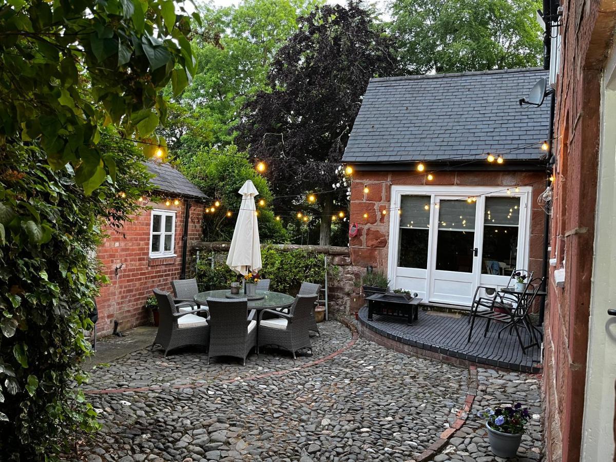 Pear Tree Cottage Courtyard Shrewsbury Exterior photo